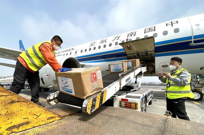 南航調撥第七架B777F貨機抵滬 保障航空物流供應鏈順暢