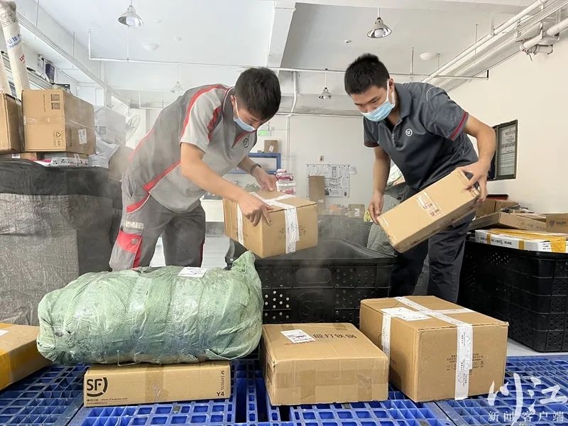 順豐速運瀘州分公司日均收派快遞超2萬件