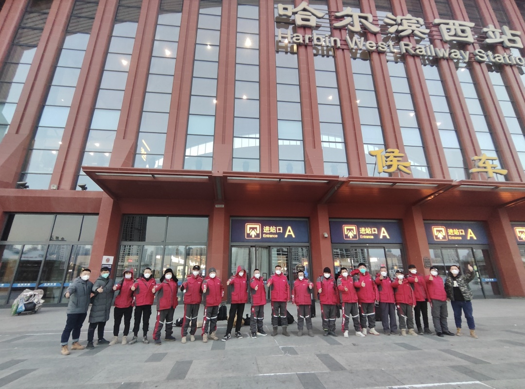 京東從全國調(diào)集首批1000余名快遞小哥已陸續(xù)抵達(dá)北京