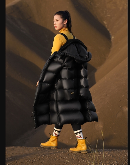 本土羽絨服行業(yè)的“高端”夢碎，2023年何去何從？
