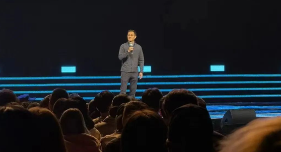 馬化騰年會(huì)演講：今年全力發(fā)展視頻號(hào)直播電商