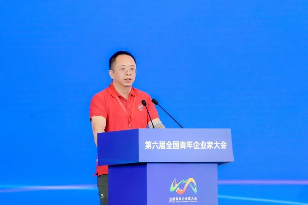 周鴻祎演講：大模型與企業(yè)場(chǎng)景結(jié)合，才能形成新質(zhì)生產(chǎn)力
